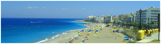 Strand bij Rhodos stad