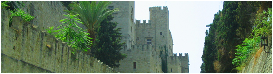 De stadsmuren van Rhodos-stad